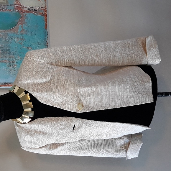 Calvin Klein/Single Button Front Cropped Blazer - Picture 9 of 11